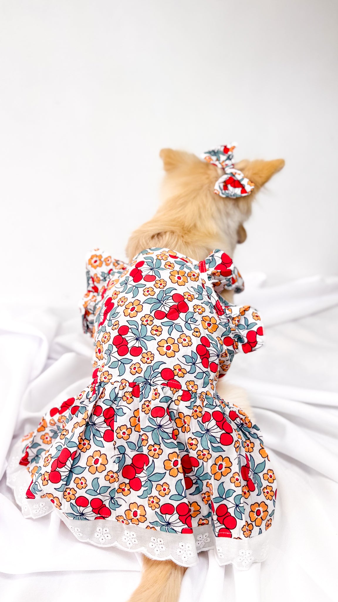 Vestido Floral com Chapéu