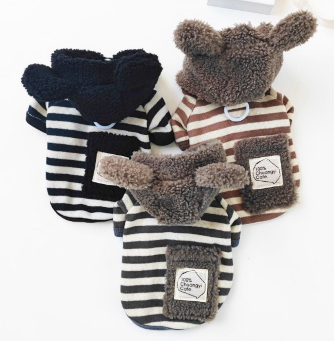Roupa de Inverno Listrada com Entrada para Guia