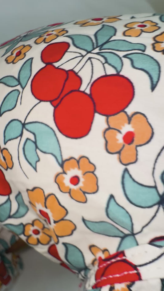 Vestido Floral com Chapéu